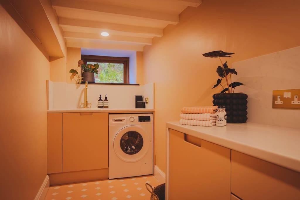 River Cottage, A Luxurious And Cosy Riverside Cottage For Two ويلشبول المظهر الخارجي الصورة