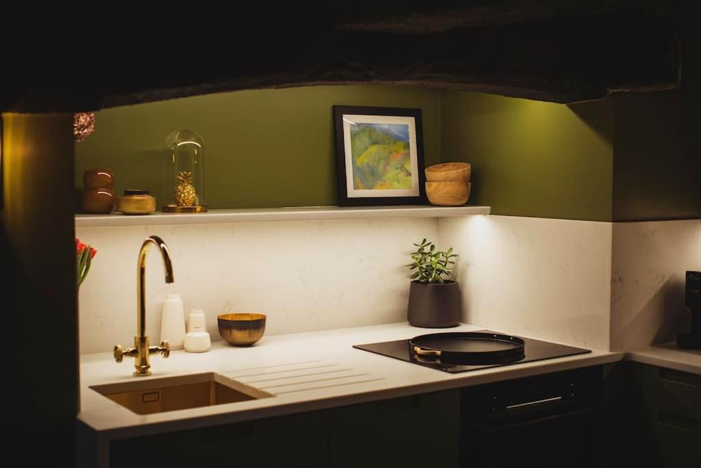 River Cottage, A Luxurious And Cosy Riverside Cottage For Two ويلشبول المظهر الخارجي الصورة